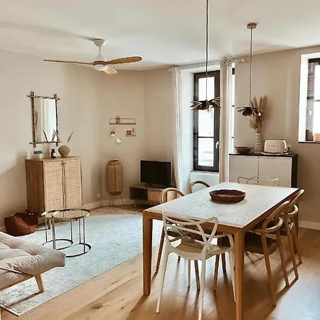 Hypercentre Calme, A 350m شقة *